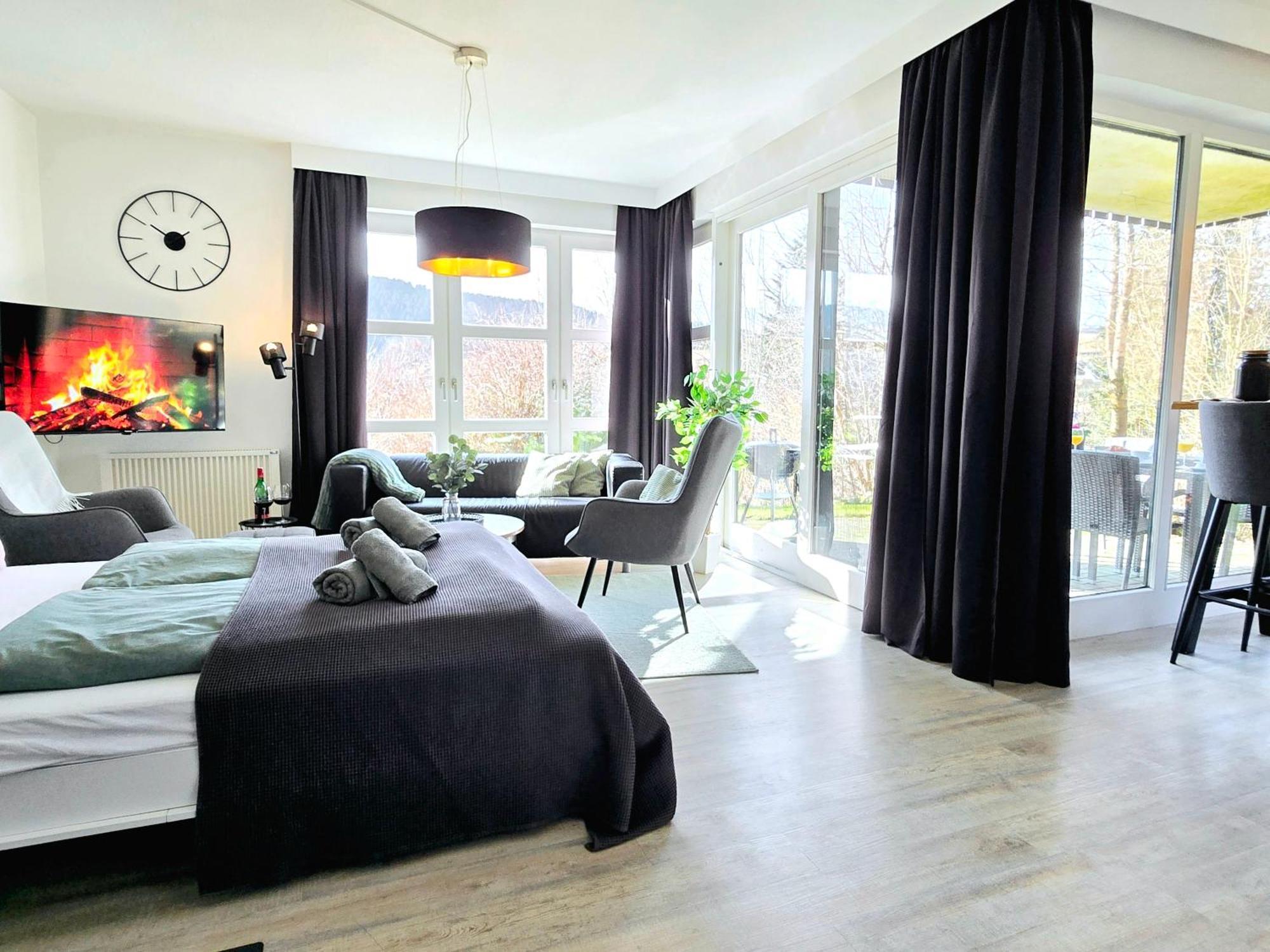 Ferienwohnung Fuchsbau Mit Kamin & Terrasse & Hunde Winterberg Exterior foto